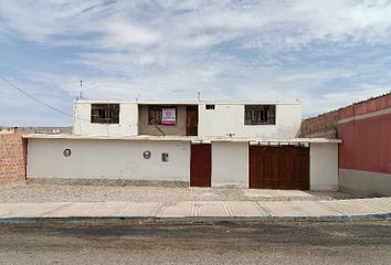 Casa en  Calle Andrés A. Cáceres, Tacna, 23006, Per