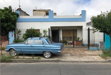 Casa en  Isidro Casanova, La Matanza