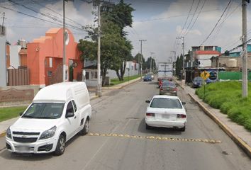 Casa en fraccionamiento en  Calle Los Ahuehuetes 120-120, Barrio San Luis Obispo, Toluca, México, 50040, Mex