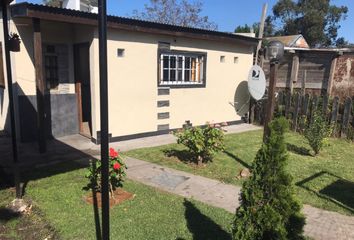 Casa en  Los Naranjos 4546, B7605okh Mar Del Plata, Provincia De Buenos Aires, Argentina