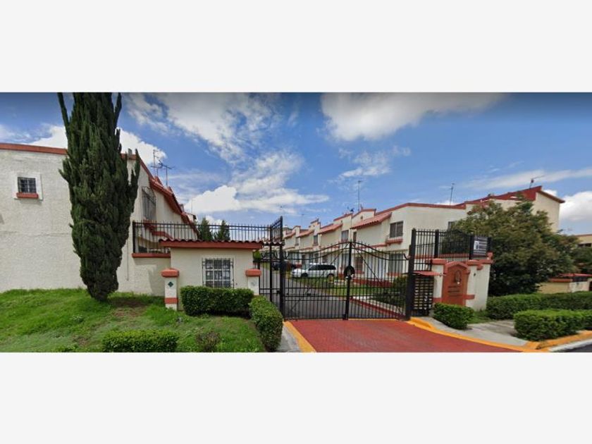 venta Casa en Los Héroes Tecamac, Tecámac (MX22-NI6371)