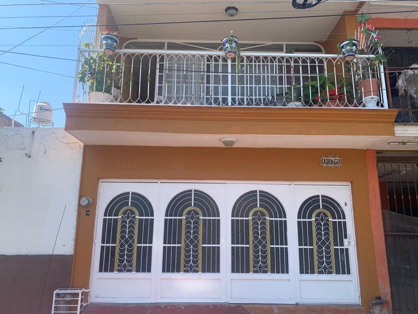 venta Casa en San Eugenio, Guadalajara, Jalisco (379044--393)