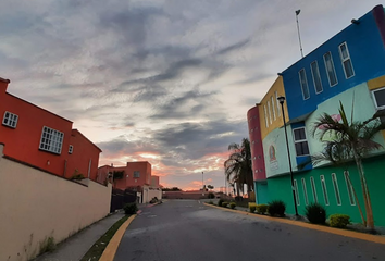 Casa en fraccionamiento en  Avenida Estado De Puebla, Fraccionamiento Burgos Cuernavaca, Emiliano Zapata, Morelos, 62584, Mex