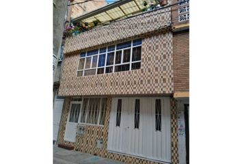 Casa en  Los Laureles, Bogotá