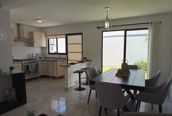 Casa en fraccionamiento en  Calle Psiquiatras 228, El Marqués, Querétaro, 76047, Mex