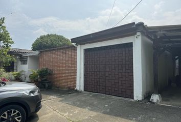 Casa en  Avenida 15 O 110 00, Santiago De Cali, Cali, Valle Del Cauca, Col