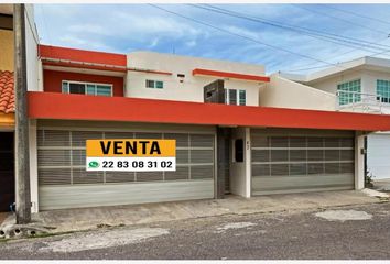 Casa en  Calle Sierra 469-500, Fraccionamiento Costa De Oro, Boca Del Río, Veracruz De Ignacio De La Llave, 94299, Mex