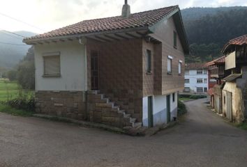 Chalet en  Pravia, Asturias