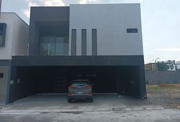 Casa en  Calle Las Flores, Fraccionamiento Las Misiones, Monterrey, Nuevo León, 67300, Mex