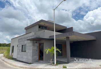 Casa en  Calle Primavera, Emiliano Zapata, Veracruz De Ignacio De La Llave, 91637, Mex