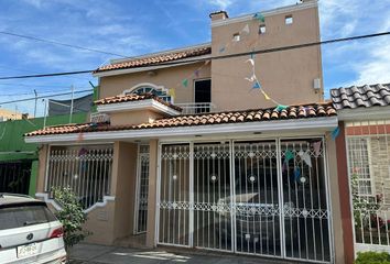 Casa en  Jardines Alcalde, Guadalajara, Jalisco