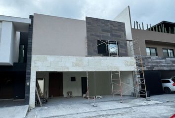 Casa en  Antiguo Camino A Villa De Santiago, Carretera Nacional, Los Cristales, Monterrey, Nuevo León, 64985, Mex