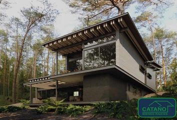 Casa en  Avándaro, Valle De Bravo