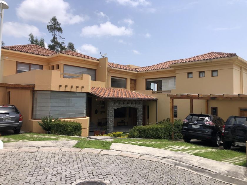 venta Casa en Nayón, Quito (IHO4227495) icasas.ec