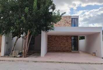 Casa en  Carretera Cheumán-cholul, Tixcuytún, Mérida, Yucatán, 97305, Mex