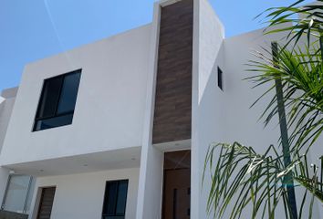 Casa en fraccionamiento en  Santa Fe, Xochitepec, Morelos, 62790, Mex
