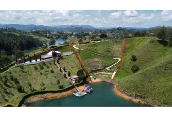 Lote de Terreno en  El Peñol, Antioquia