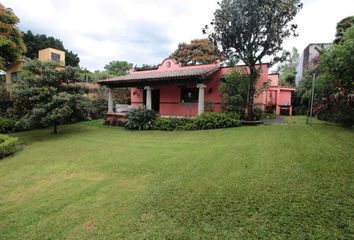 Casa en  Jardines De Ahuatepec, Cuernavaca, Morelos