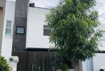 Casa en fraccionamiento en  Calle Tepic 91-109, Moctezuma, Celaya, Guanajuato, 38035, Mex