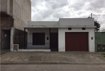 Casa en  Isidro Casanova, La Matanza