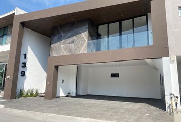 Casa en  Avenida Loreto, Carretera Nacional, El Uro, Monterrey, Nuevo León, 64986, Mex