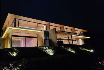 Casa en condominio en  Avándaro, Valle De Bravo