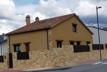 Chalet en  Trescasas, Segovia Provincia