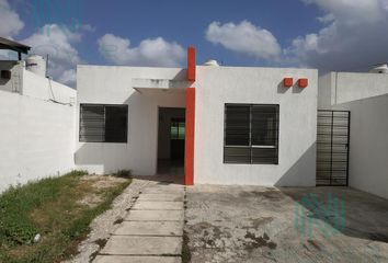 Casa en  Almendros, Mérida, Mérida, Yucatán