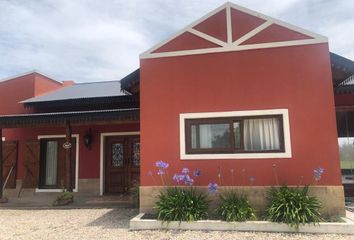 Casa en  Estancia Las Malvinas, Brandsen