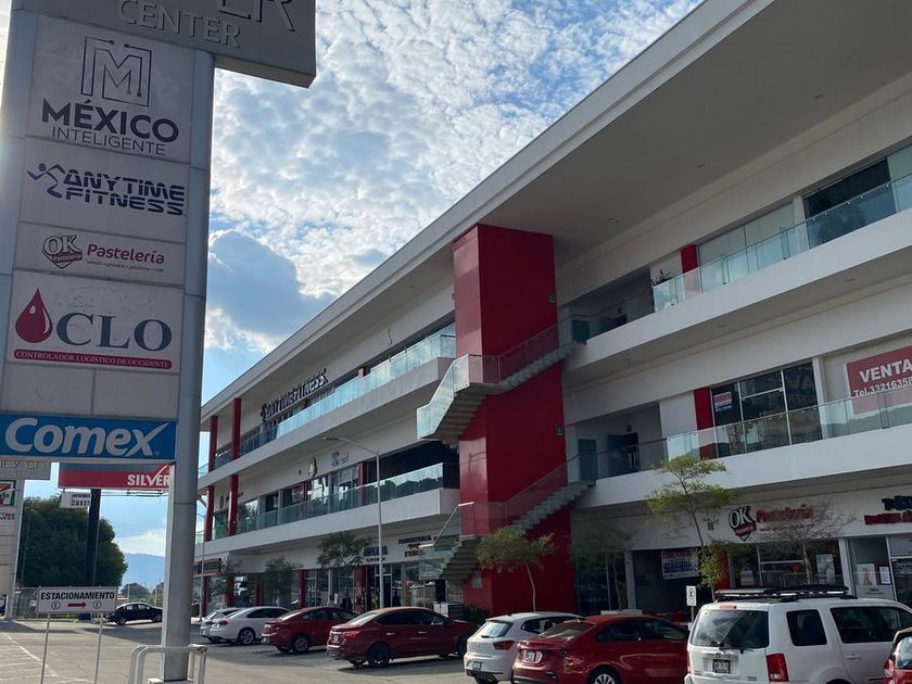 renta Local comercial en San Juan de Ocotán, Zapopan, Jalisco (EB-KZ7815r)-  