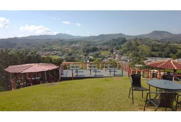 Villa-Quinta en  Carolina Del Príncipe, Antioquia