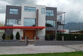 Casa en  Esmeraldas 2210, Ibarra, Ecuador