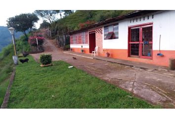 Villa-Quinta en  Caicedonia, Valle Del Cauca