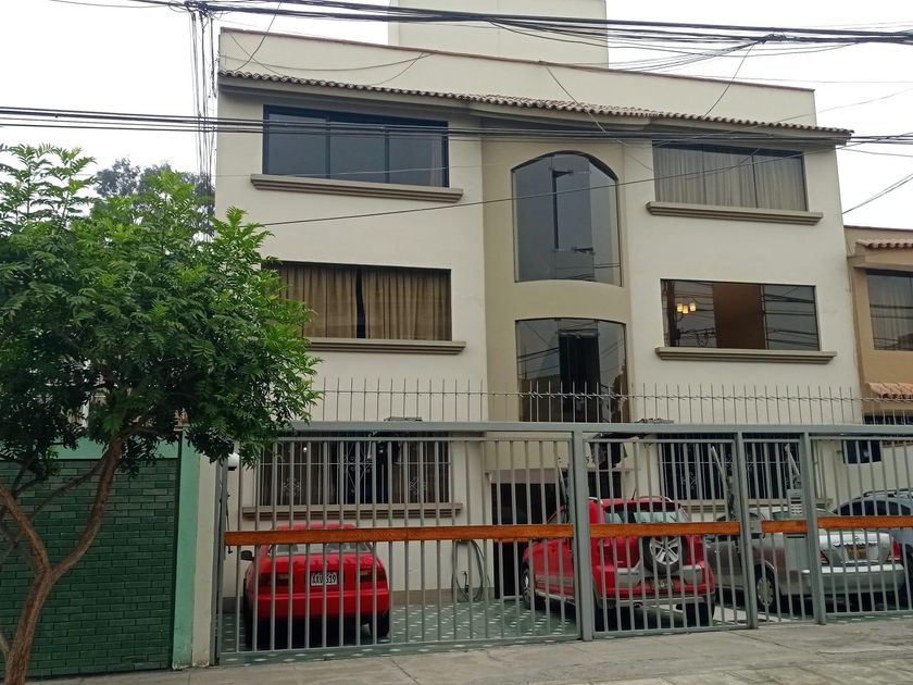 Departamento en alquiler Van Gogh 177, Distrito De Lima 15037, Perú