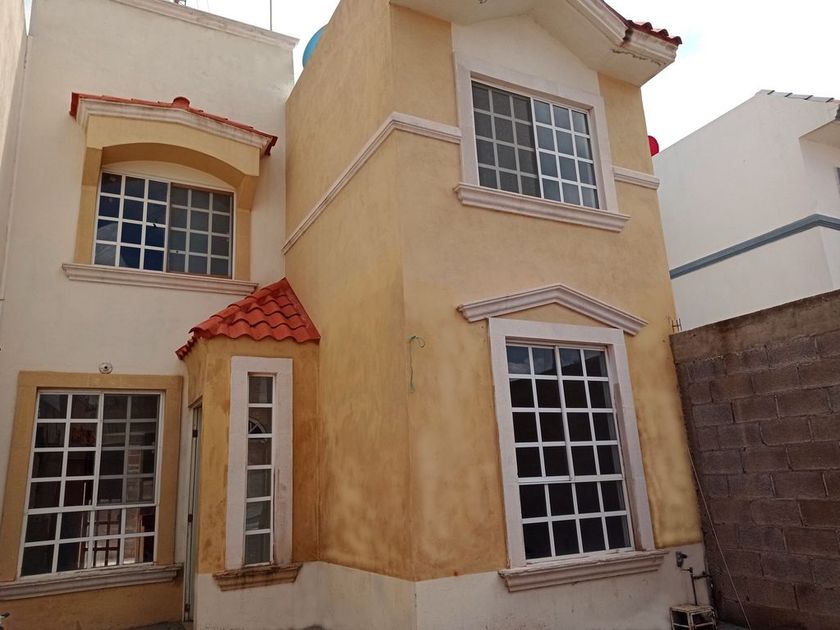 venta Casa en Pozos Residencial, San Luis Potosí (pcc94cH_SALE)