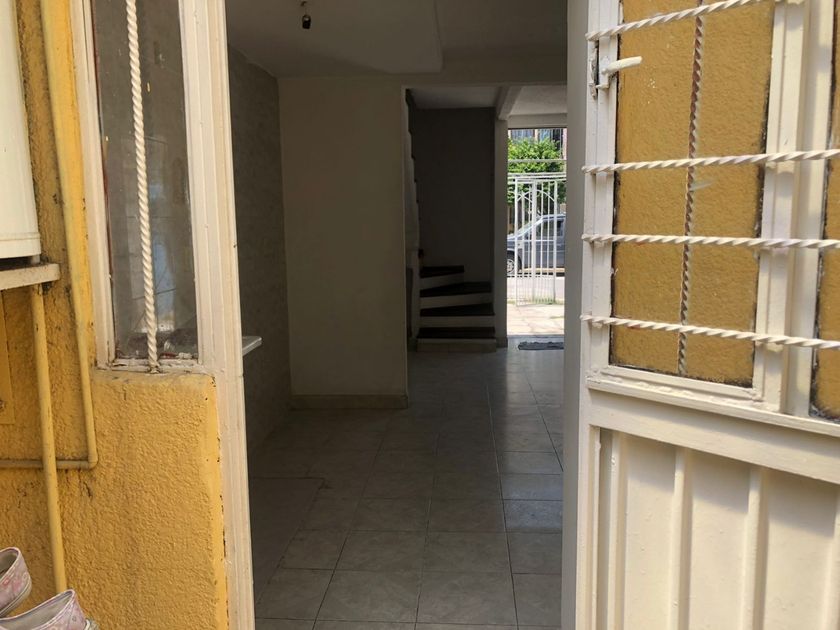 venta Casa en Santa Cruz Venta de Carpio, Ecatepec de Morelos  (446337--398)