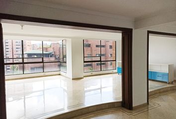 Apartamento en  Los Balsos, Medellín