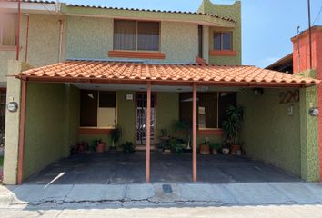 Casa en  Calle Cortázar, Irapuato Centro, Irapuato, Guanajuato, 36500, Mex