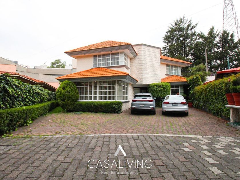 renta Casa en Jardines del Pedregal de San Angel, Coyoacán, CDMX  (EB-IY9317r)