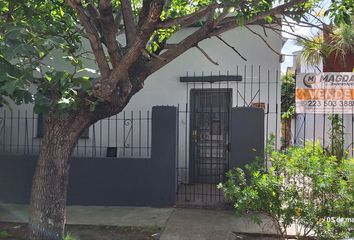 Casa en  Bernardino Rivadavia, Mar Del Plata