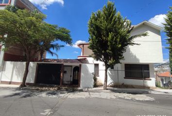 Casa en  Avenida Fray Antonio De San Miguel Iglesias 63-63, Mirador De Ocolusén, Morelia, Michoacán De Ocampo, 58270, Mex
