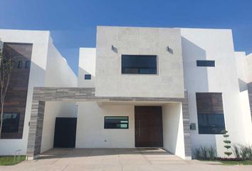 Casa en  Calle Todos Los Santos 200, Villas California, Torreón, Coahuila De Zaragoza, 27085, Mex