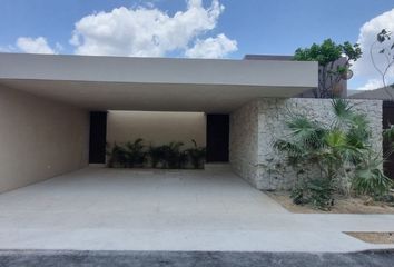 Casa en  Calle 18 101-101, Cholul, Mérida, Yucatán, 97305, Mex