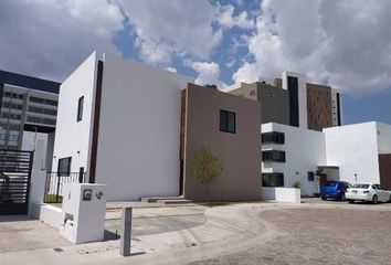 Casa en condominio en  Calle Paseo Misión Concá 24, Fracc Colinas Del Bosque 1ra Sec, Corregidora, Querétaro, 76904, Mex