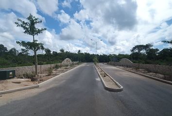 Lote de Terreno en  Calle 20, Conkal, Yucatán, 97345, Mex