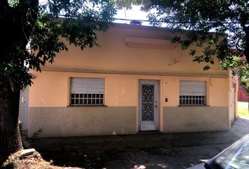 Casa en  Azcuénaga, Rosario