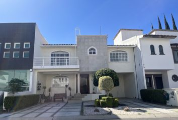 Casa en condominio en  Epic, Avenida Fray Luis De León, Centro Sur, Querétaro, 76090, Mex