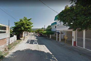 Casa en  Calle Doctor Belisario Domínguez, Nicatan, Tonalá, Chiapas, 30500, Mex