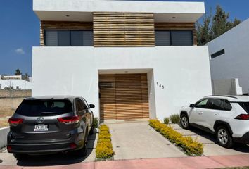 Casa en  La Rioja, Tlajomulco De Zúñiga