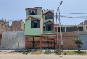 Casa en  Cesar Vallejo 290, Carabayllo 15318, Perú